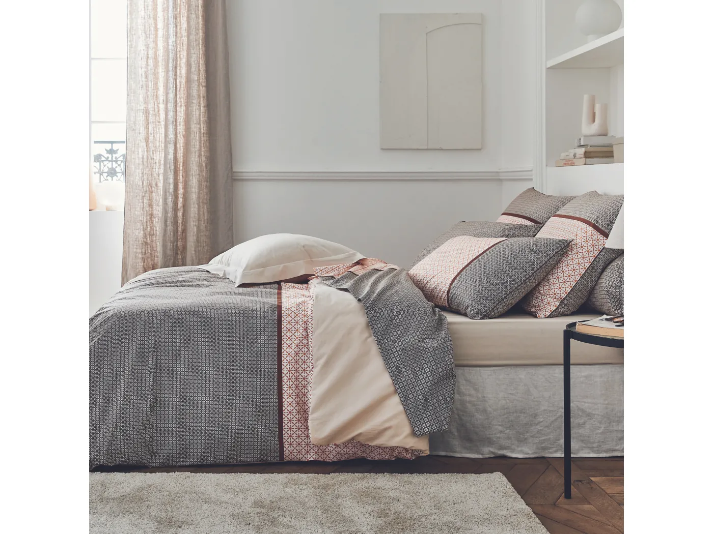 Bettdecke aus Baumwollperkal im grafischen Stil 140 x 200 cm