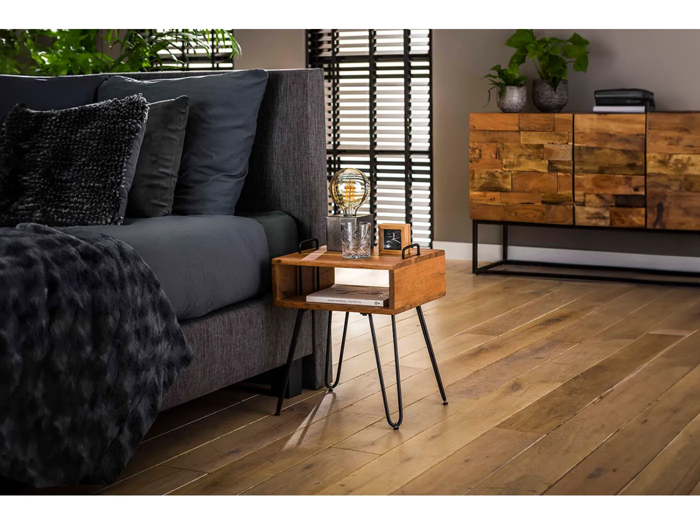 Nachttisch - Holz Holz - 34 x 40 cm - QARO