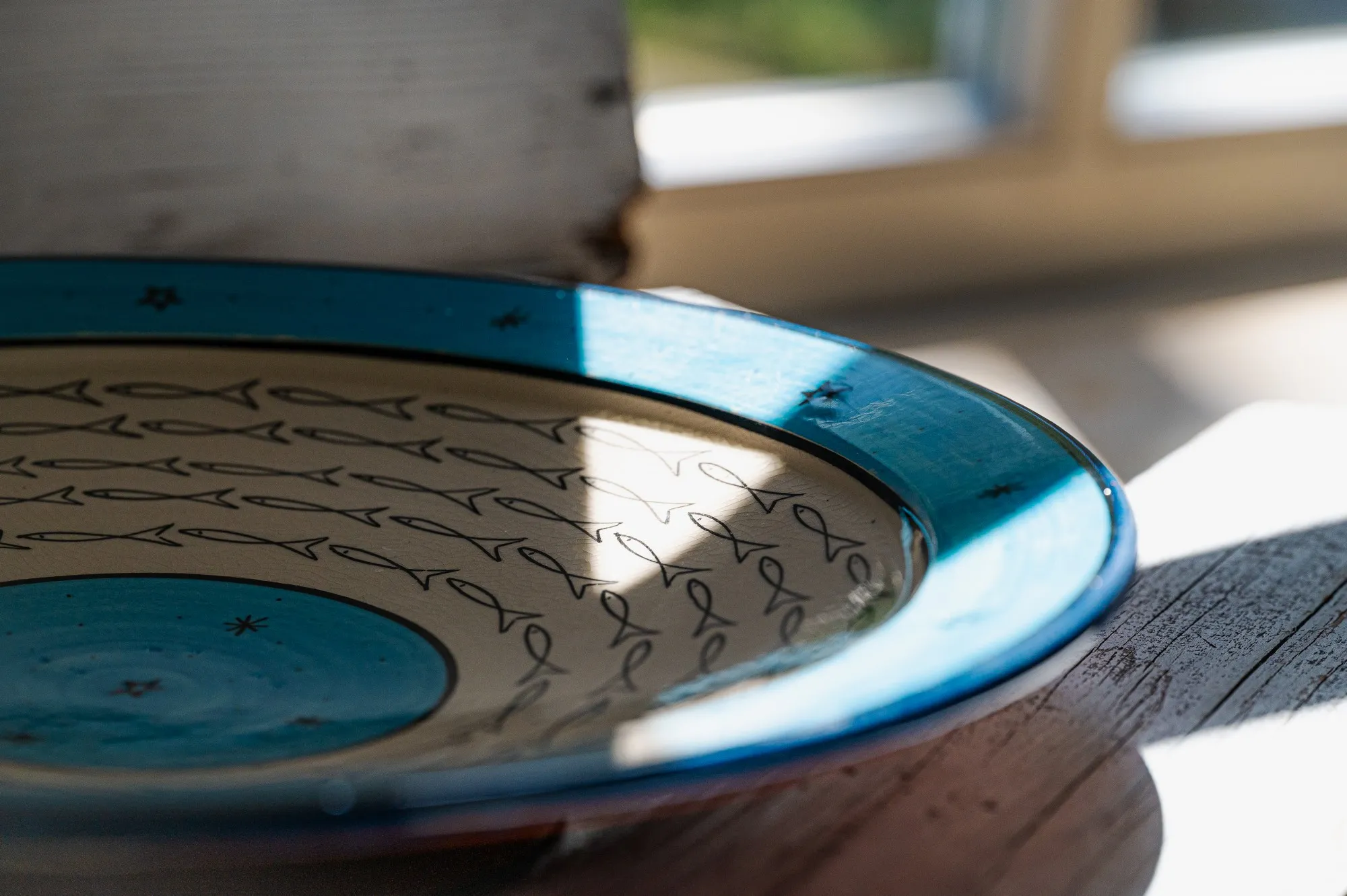 Zierteller 'Fisch', blau-grau, Ø 40 cm, H 6 cm