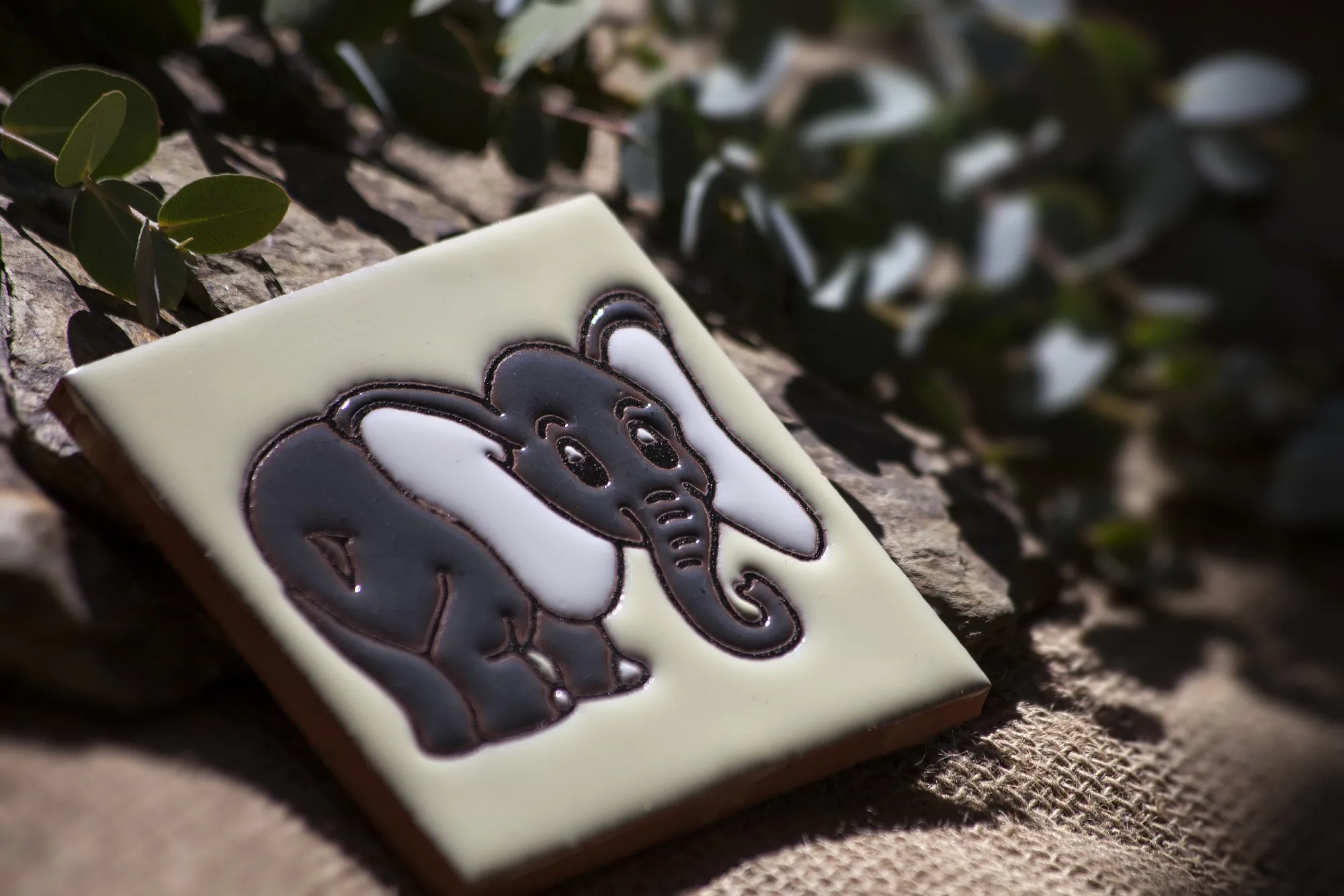 Reliefkachel 'Elefante', multicolor, T 10 cm, B 10 cm, H 0,5 cm