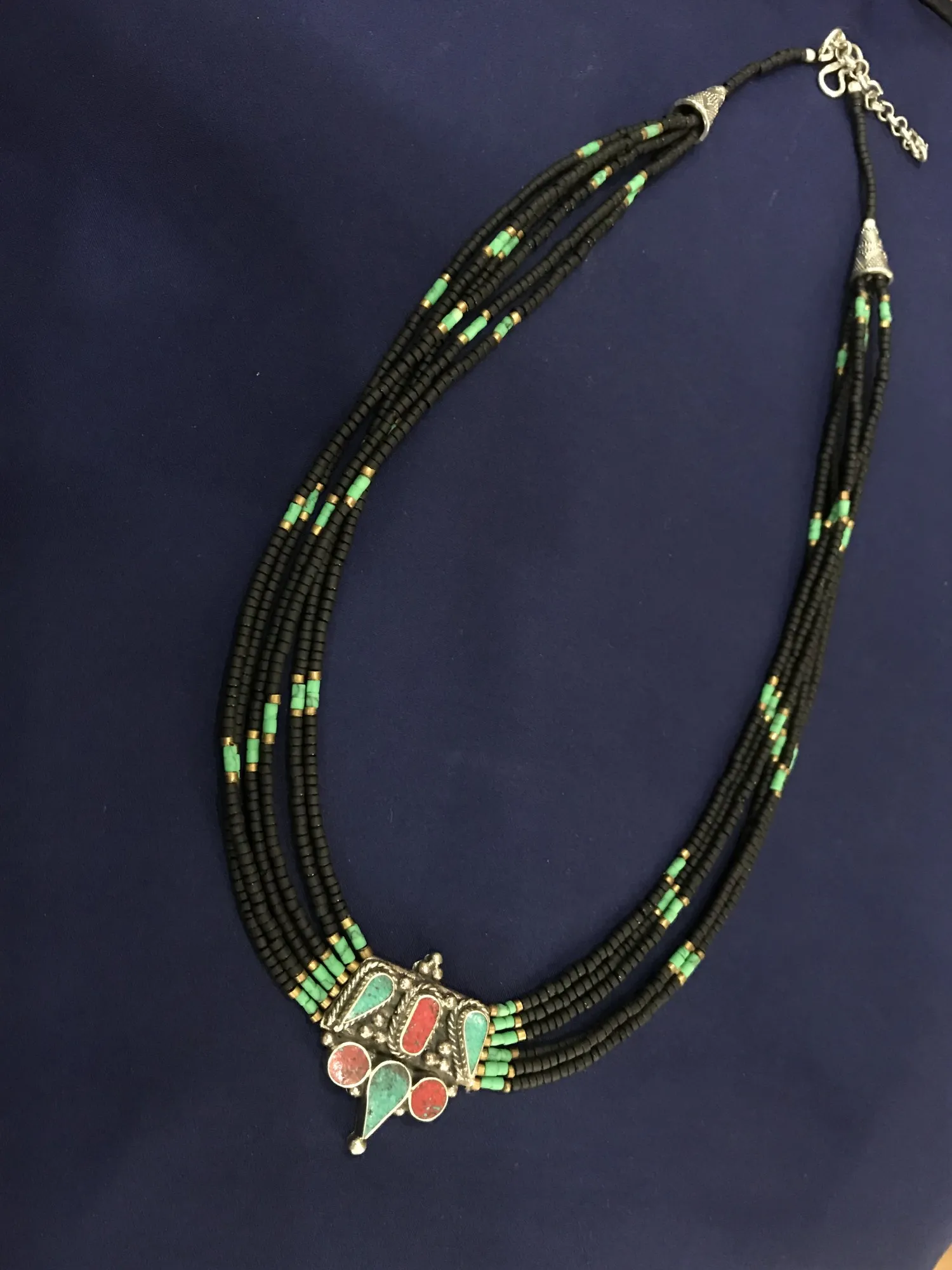 Kette Onyx/Türkis/Koralle