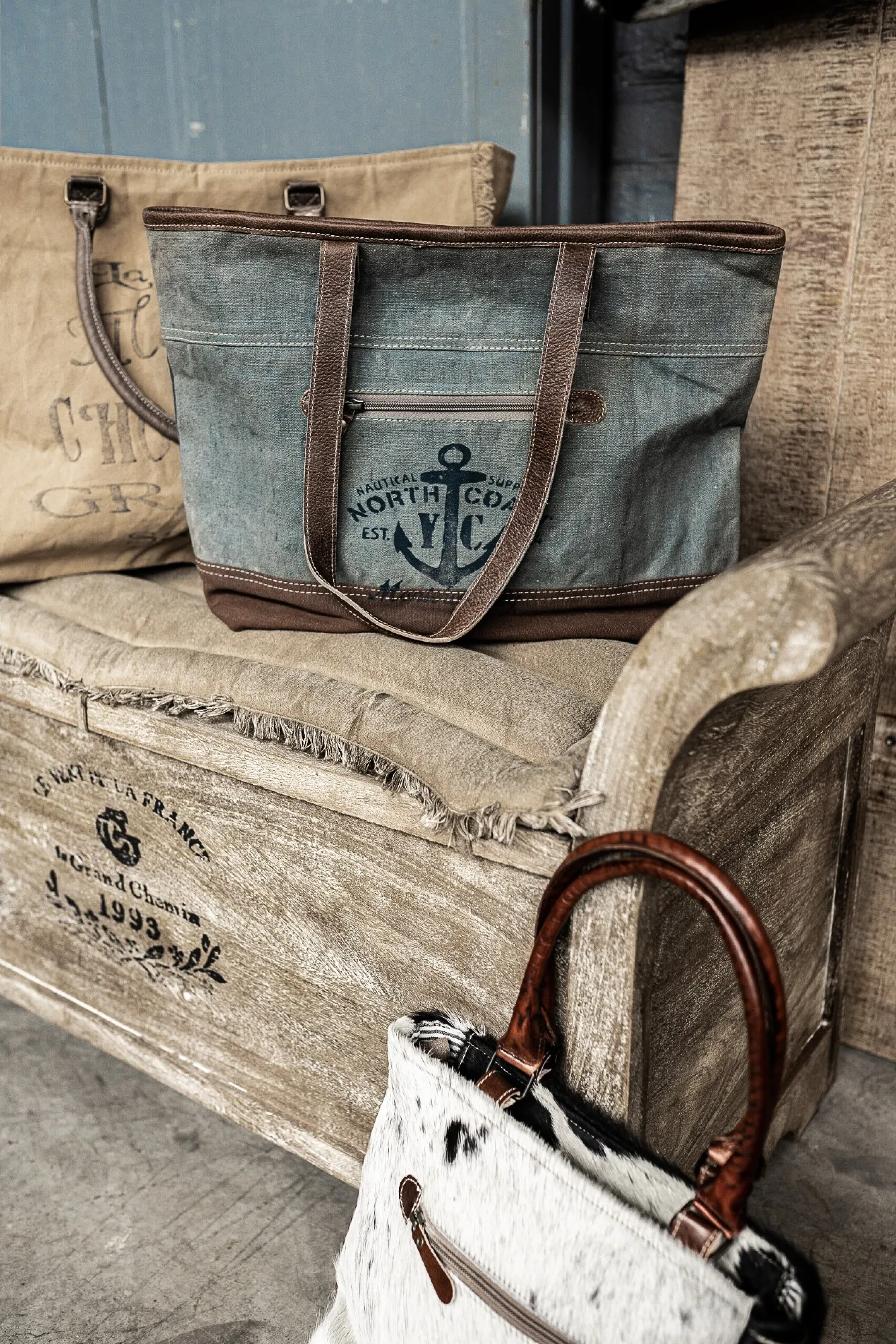 Umhängetasche 'Coast', grau, braun, T 10 cm, B 48 cm, H 34 cm