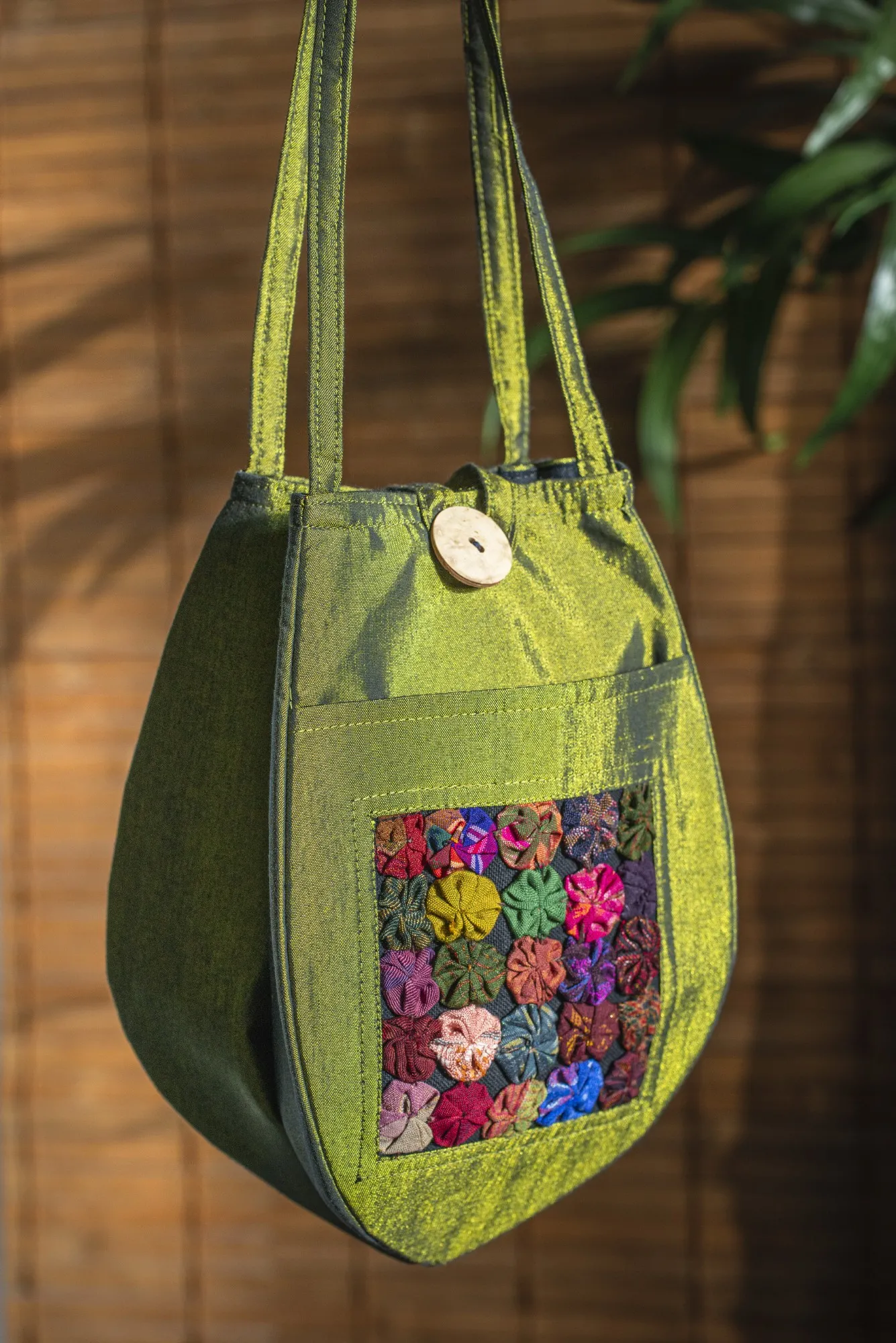 Papaya-Tasche, olive, H 25 cm, B 15 cm, T 15 cm