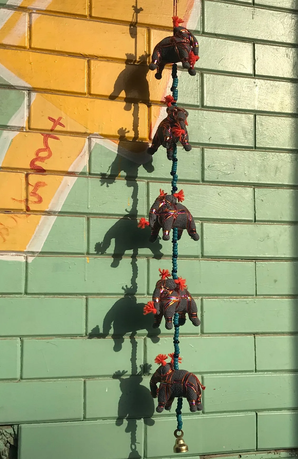 5er Girlande 'Elefant' hängend, grau, pink, T 10 cm, B 4 cm, H 85 cm