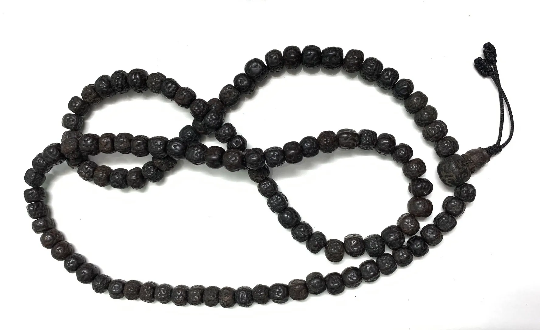 Mala Gebetskette aus Rudraksha-Samen, schwarz-braun, L 39 cm, B 1 cm