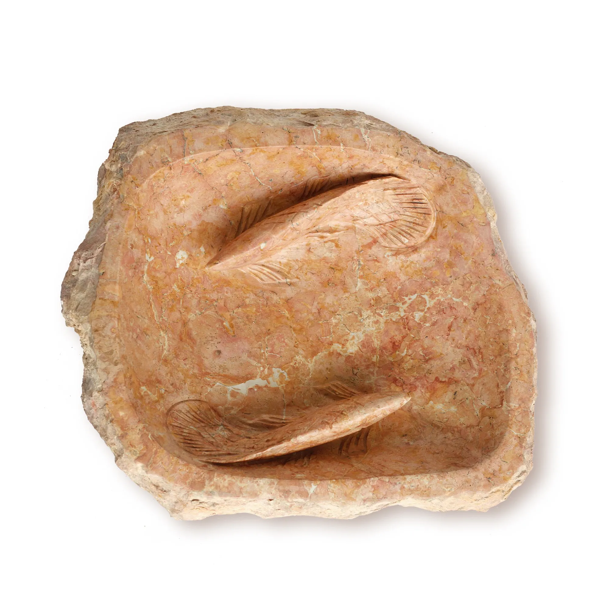 Vogeltränke 'Fisch', roter Marmor, T 45 cm, B 60 cm, H 12 cm