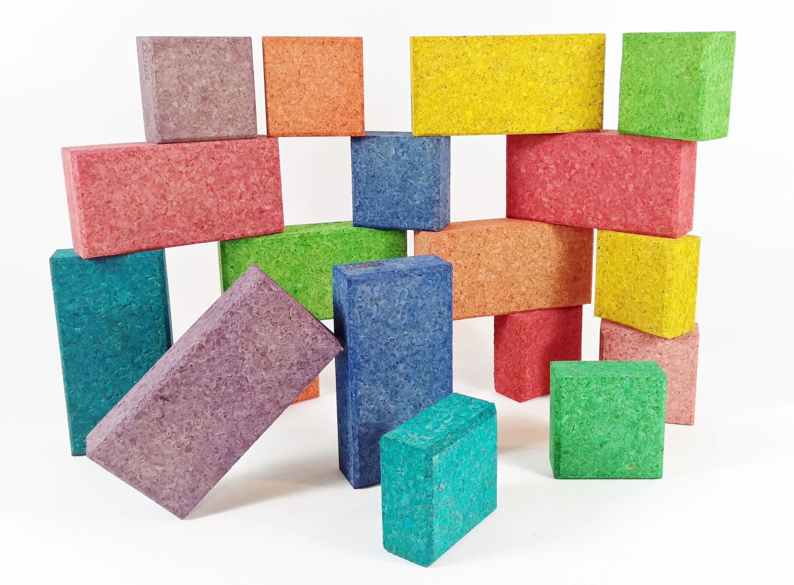 KORXX Korkbausteine “Cuboid”, Set aus 38 bunten Bausteinen