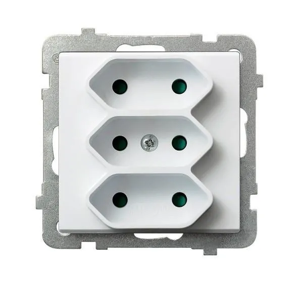 3-fach Steckdose EUROund mit Kinderschutz weiss Ospel Sonata GP-3RP/m/00