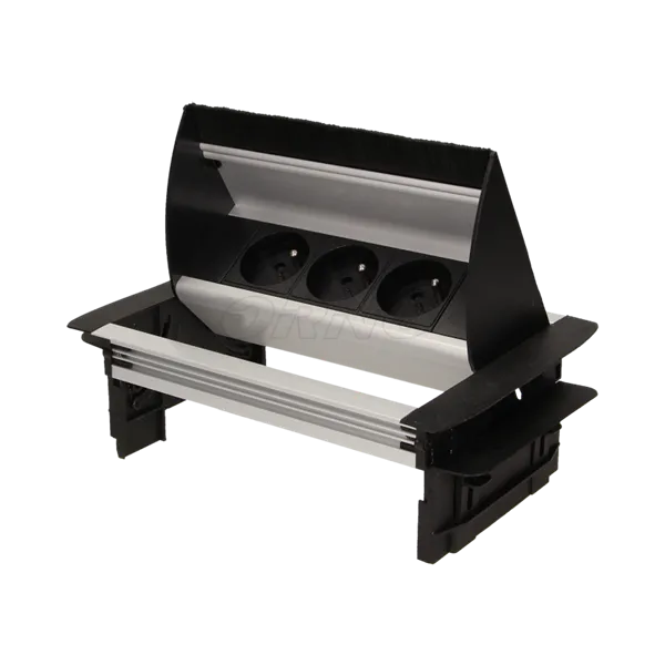 Unterputzdose 3x2P+Z mit Staubpinsel und 1,8m Kabel, Orno OR-AE-1361