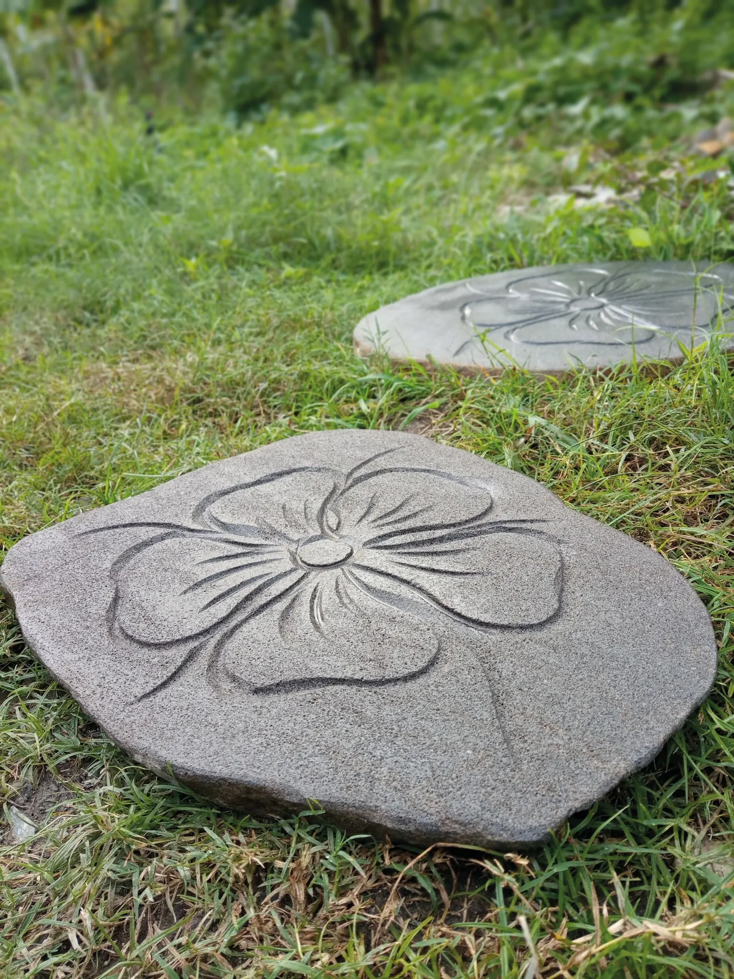 Trittstein 'Orchidee', natur, Ø ca. 40 cm, H ca. 3 cm