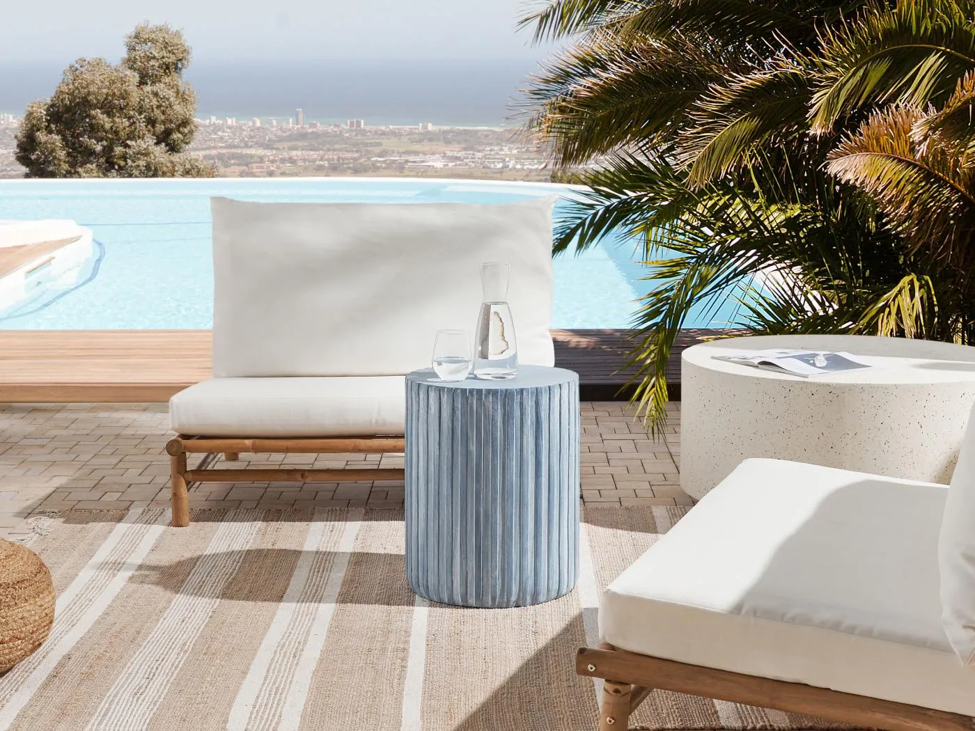 Beistelltisch Beton und Glasfaser grau Rillenstruktur rund ⌀ 39 cm modern Amaro