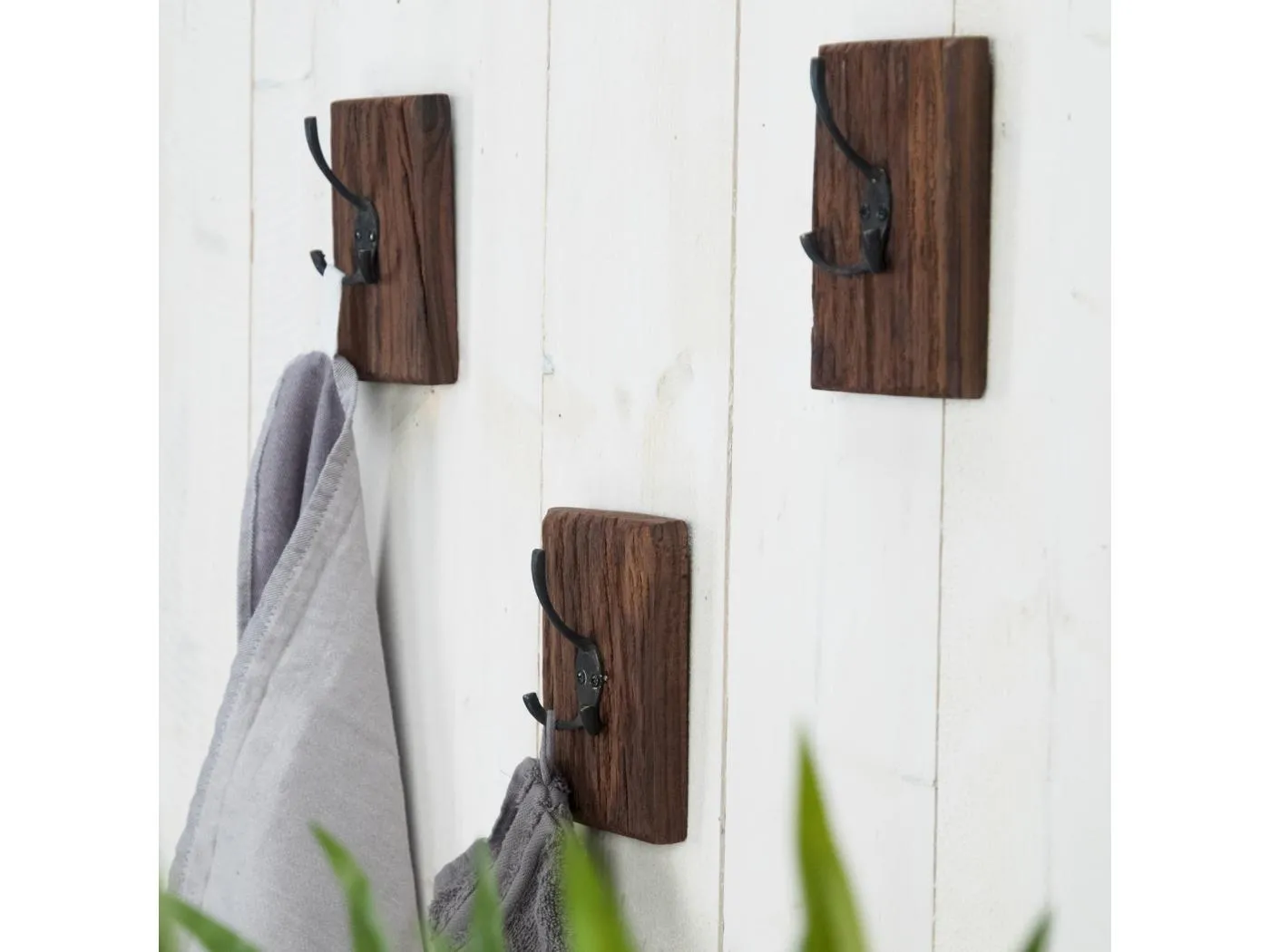 GARDEROBENBRETT Board Massivholz, Doppelhaken braun
